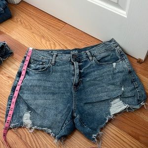 High rise denim boyfriend short size US 14 a.n.a